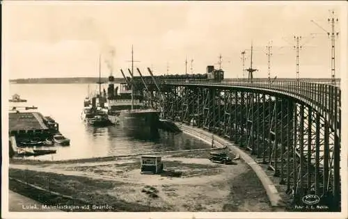 Postcard Luleå Malmlastkajen vid Svartön. Hafen 1930