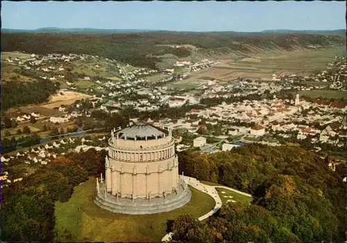 Ansichtskarte Kelheim Befreiungshalle vom Flugzeug aus, Luftaufnahme 1969